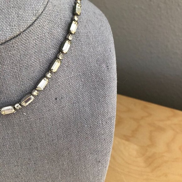 Vintage Weiss Signed Baguette Radiant Crystal Rhinestone Chain Necklace - Picture 5 of 10